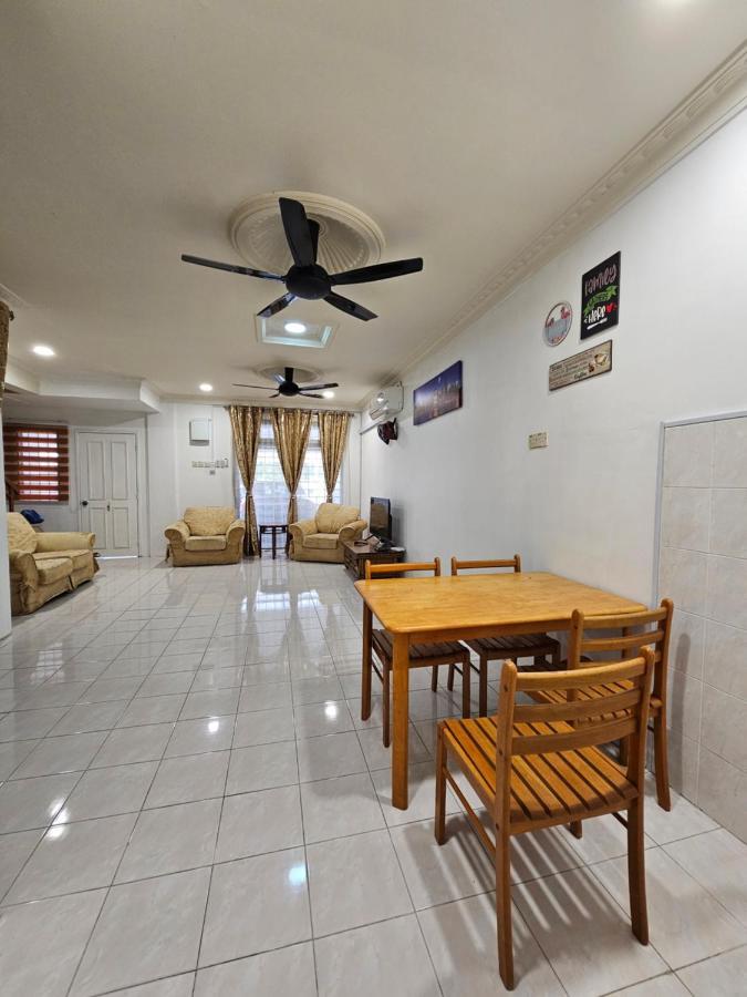 Holiday home Sapphire Jenjarum